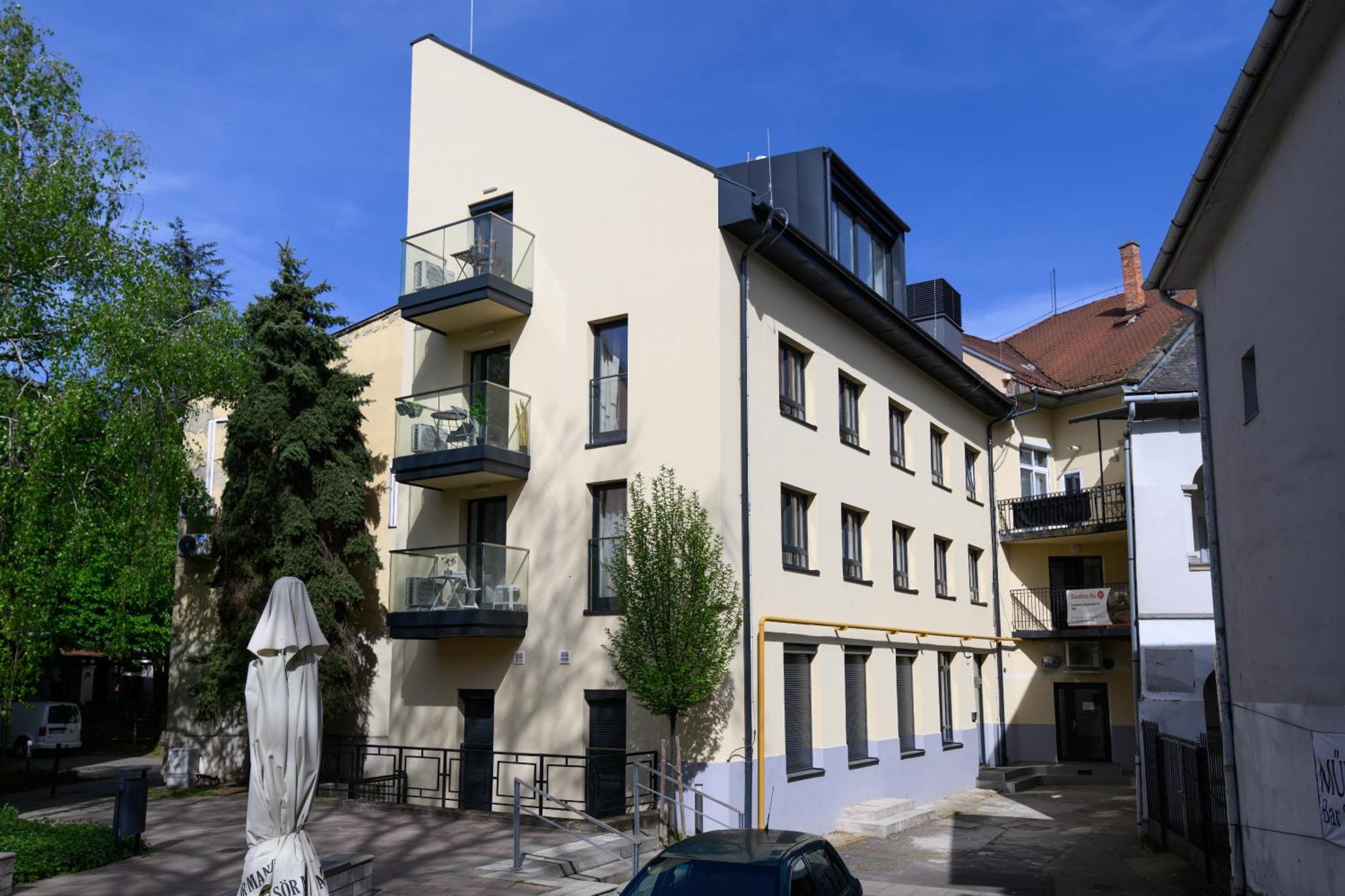 Domino Suite Eger Exterior foto